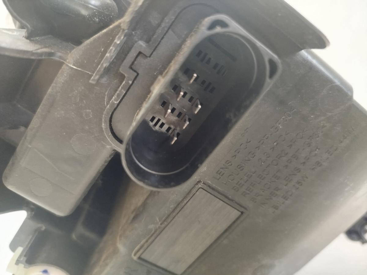 Omoda 5 Scheinwerfer vorn rechts Hauptscheinwerfer LED Text beachten OEM