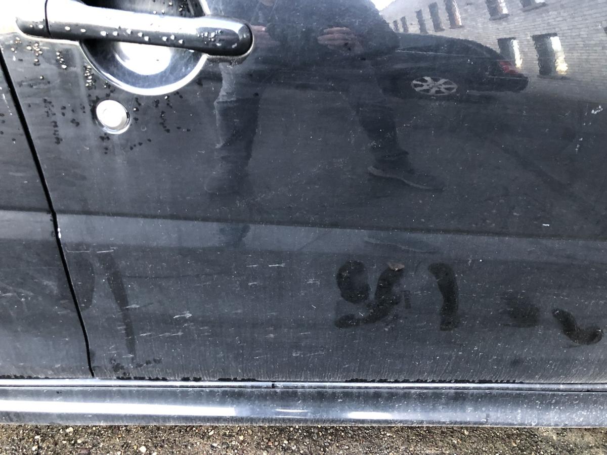 Daihatsu YRV M2 T&uuml;r vorne rechts Beifahrert&uuml;r Rohbau N05 schwarz Autot&uuml;r