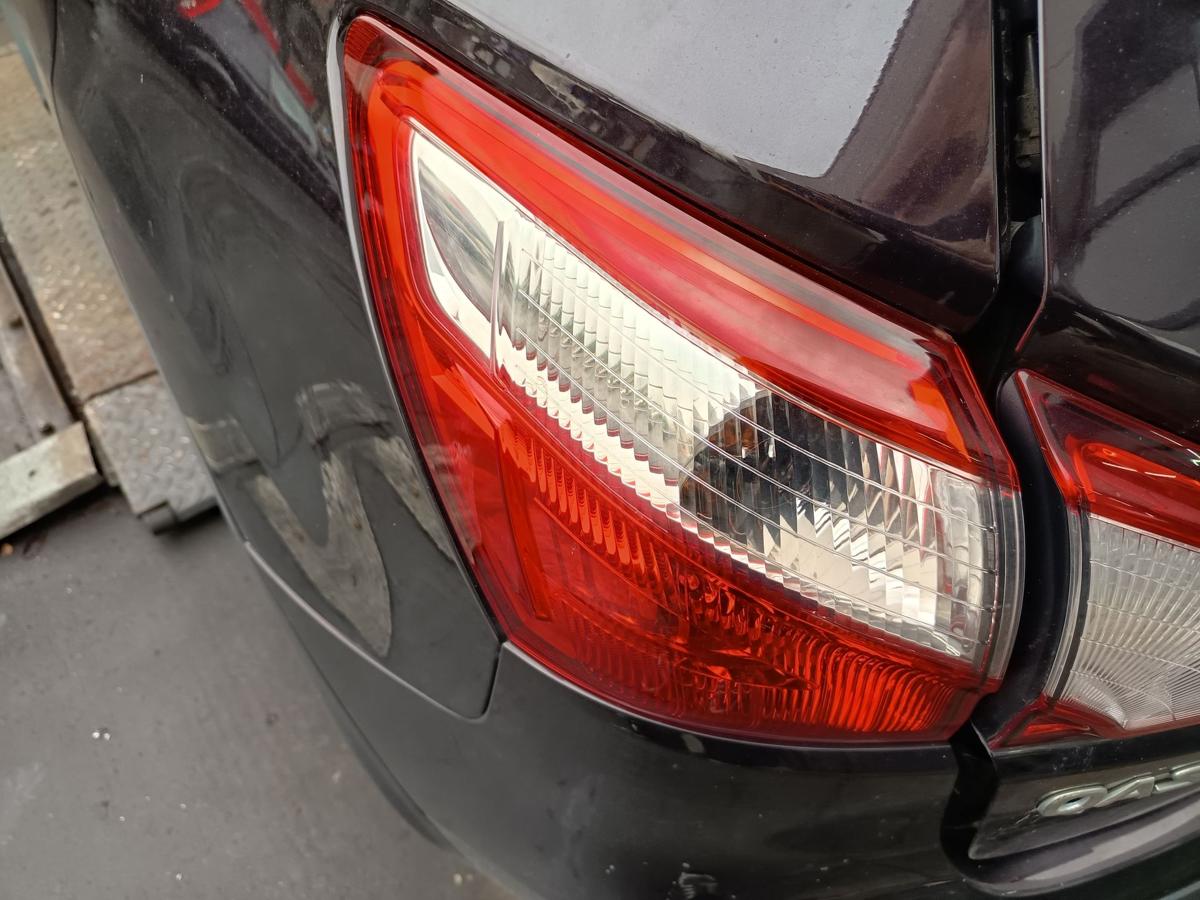 Nissan Qashqai original R&uuml;ckleuchte links au&szlig;en Facelfit Bj 2013