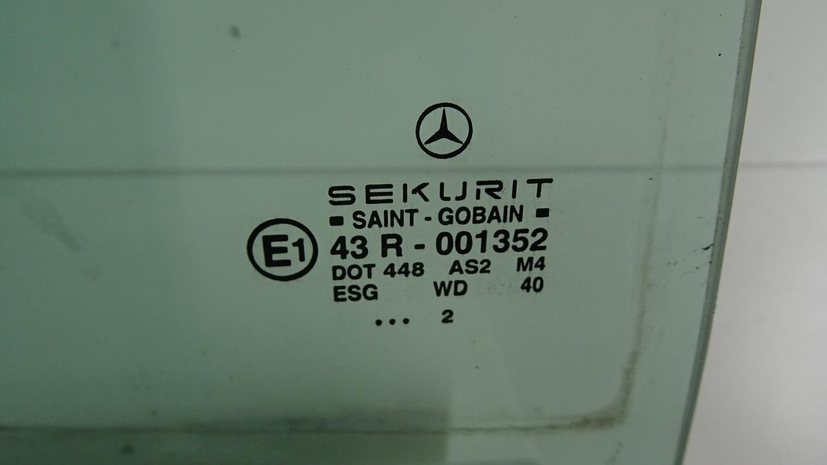 Mercedes A Klasse W168 Türscheibe hinten rechts in grüncolor Bj2002 kurze Version