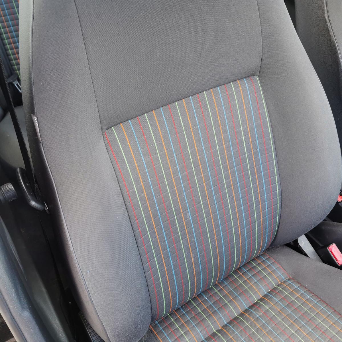 Beifahrersitz Sitz Autositz vorn rechts Stoff Sitzheizung VW Polo 9N3 5Türer