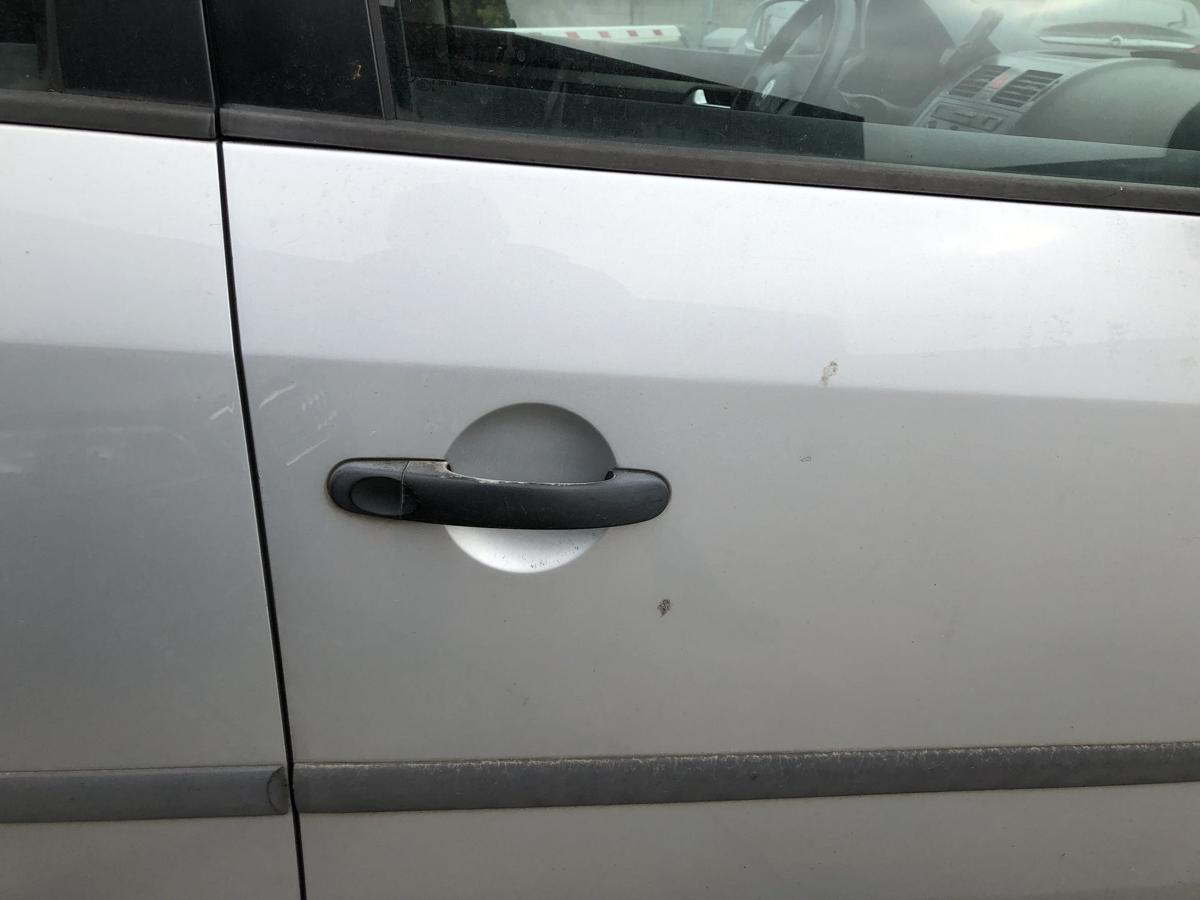 VW Touran 1T 1T2 GP T&uuml;r vorn rechts Beifahrert&uuml;r im Rohbau LA7W Reflexsilber Met