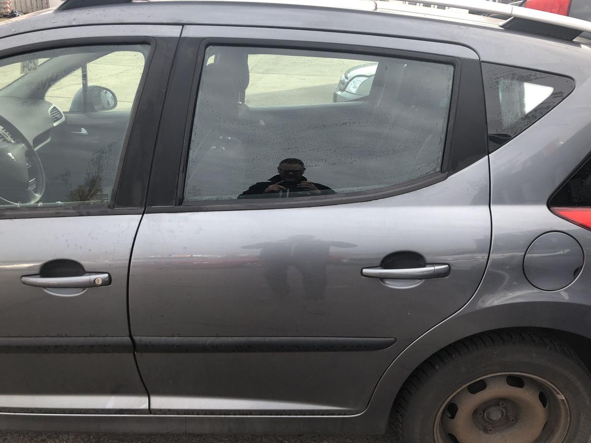 Peugeot 207 SW Typ WE T&uuml;r hinten links Fondt&uuml;r im Rohbau KTH Thorium Grau