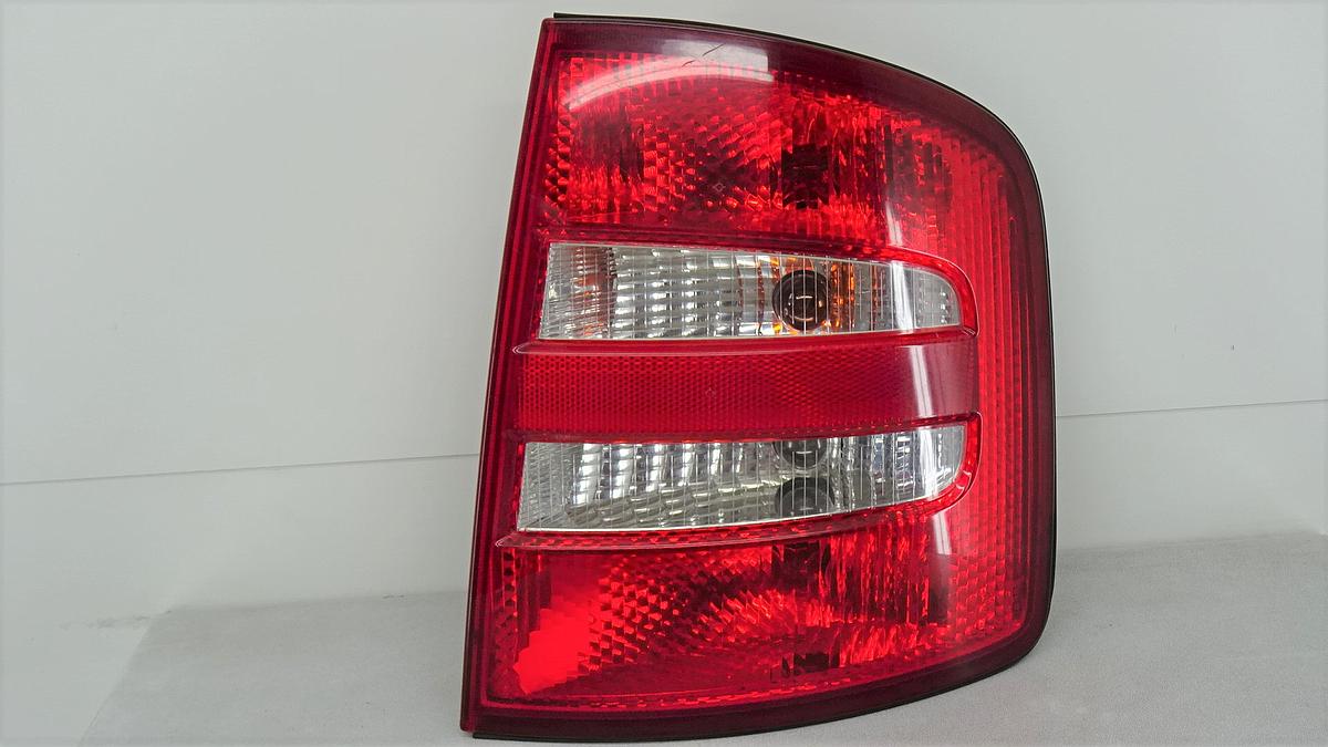 Skoda Fabia Rückleuchte Rücklicht rechts Bj2003 6Y9945096B Kombi bis 04