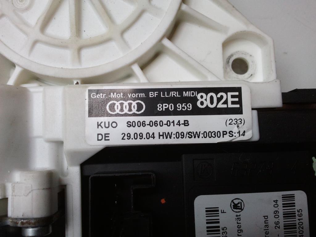 Audi A3 8P BJ2005 Fensterhebermotor Tür vorn rechts 8P0959802E 5-türig Sportback