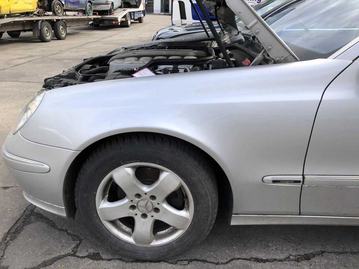 Mercedes E Klasse W211 Kotfl&uuml;gel vorn links Fahrerseite 744 Brillantsilber Met
