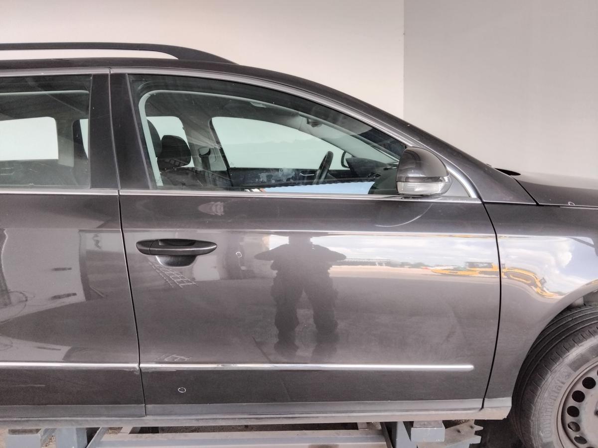 VW Passat 3C Tür vorn rechts Beifahrertür moccabrownmetallic LC8Z BJ2009