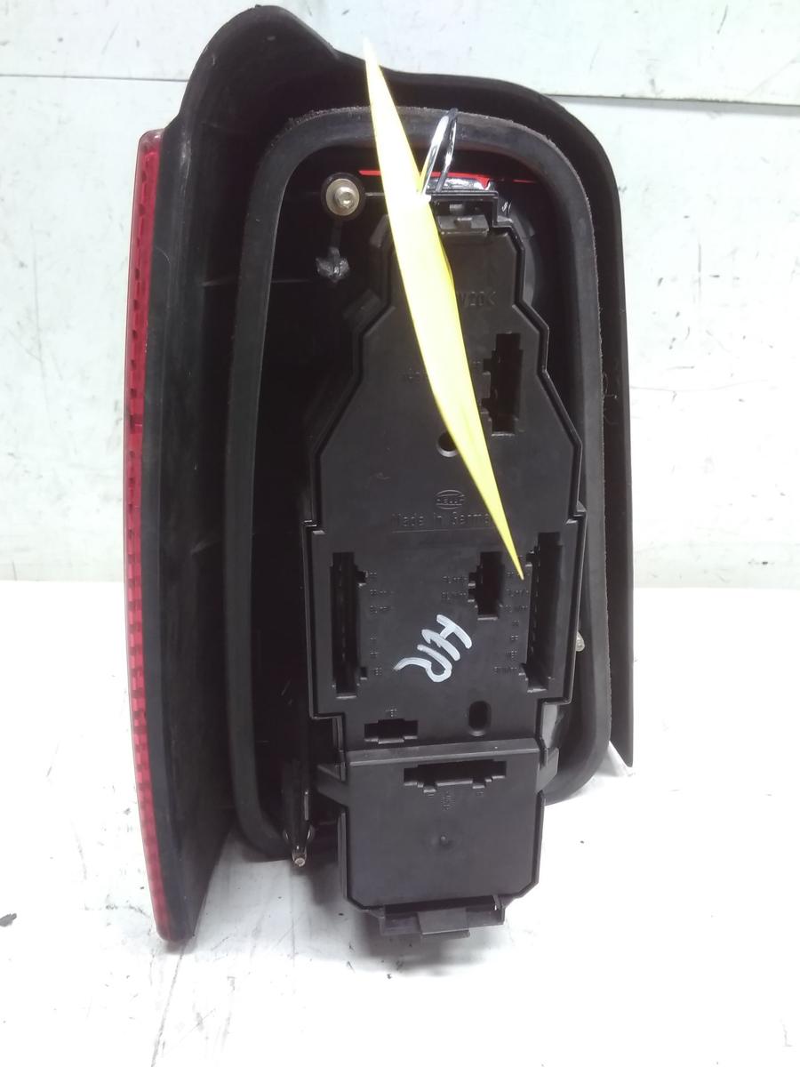 VW Golf 3 Variant original R&uuml;ckleuchte Schlussleuchte rechts HELLA BJ1998