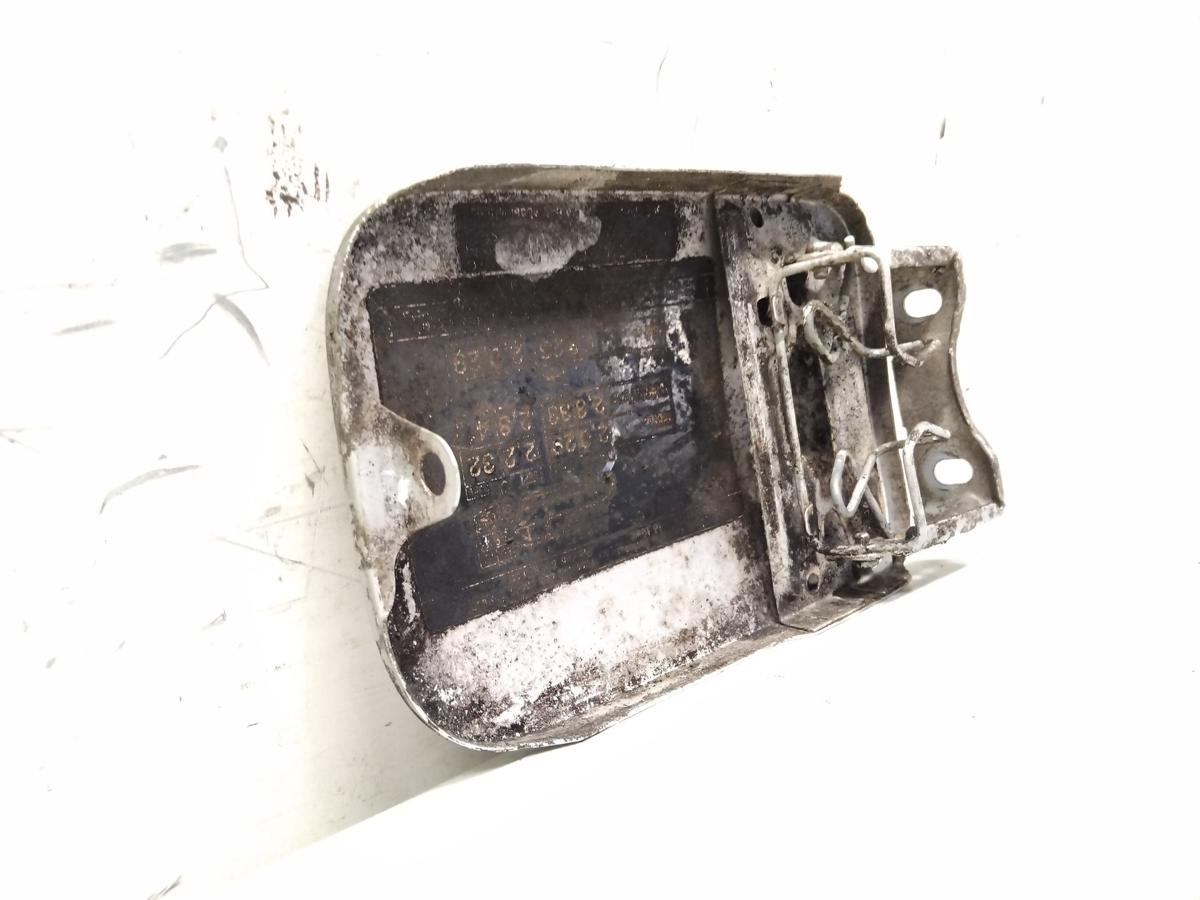 Mercedes Benz E Klasse W210 original Tankklappe 744 Brillantsilber BJ1997