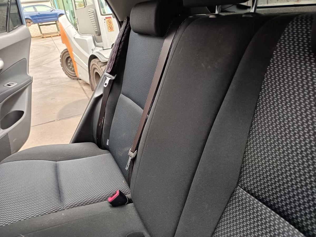 Toyota Auris E15 original R&uuml;cksitzbank Stoff anthrazit/schwarz Bj 2011