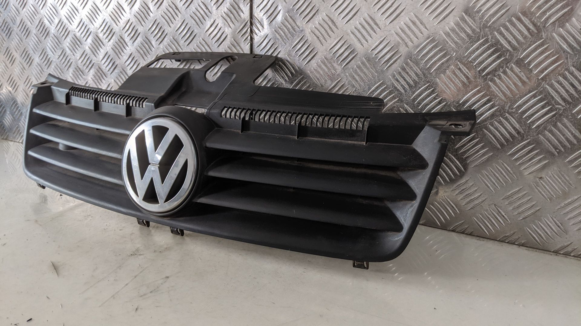 VW Polo 9N1 FUN Grill Kühlergrill Frontgrill