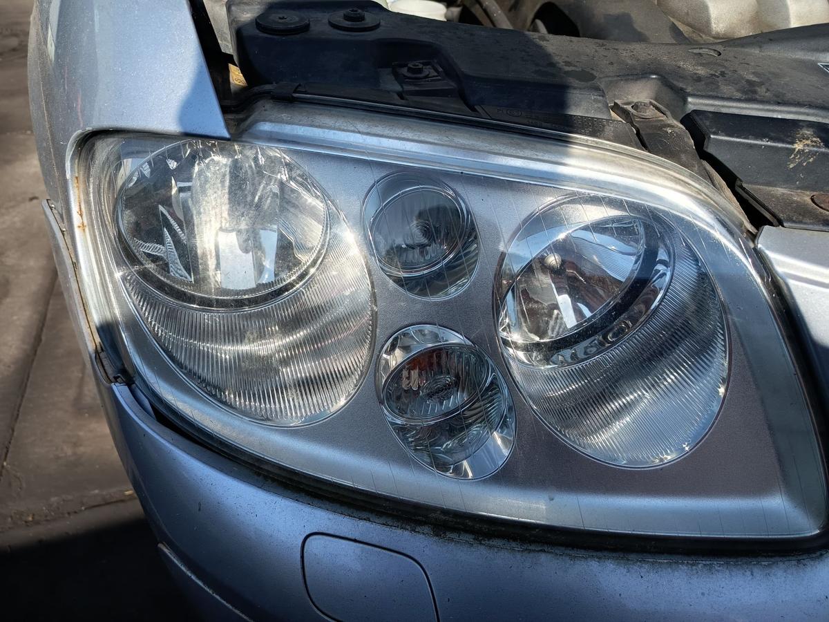 VW Touran 1T original Scheinwerfer rechts Halogen vor Facelift Bj 2006