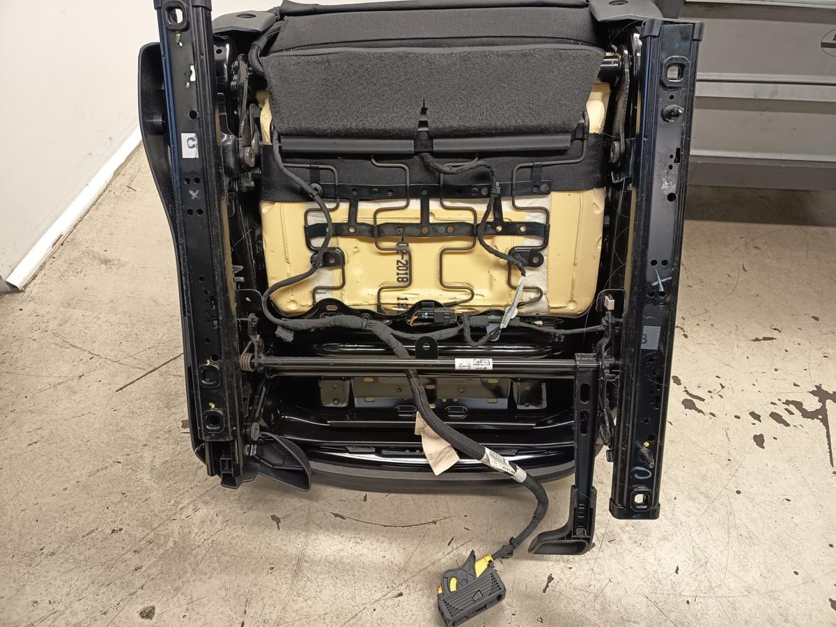 Opel Astra K original Sitz vorne links Stoff Sitzheizung Baujahr 2018