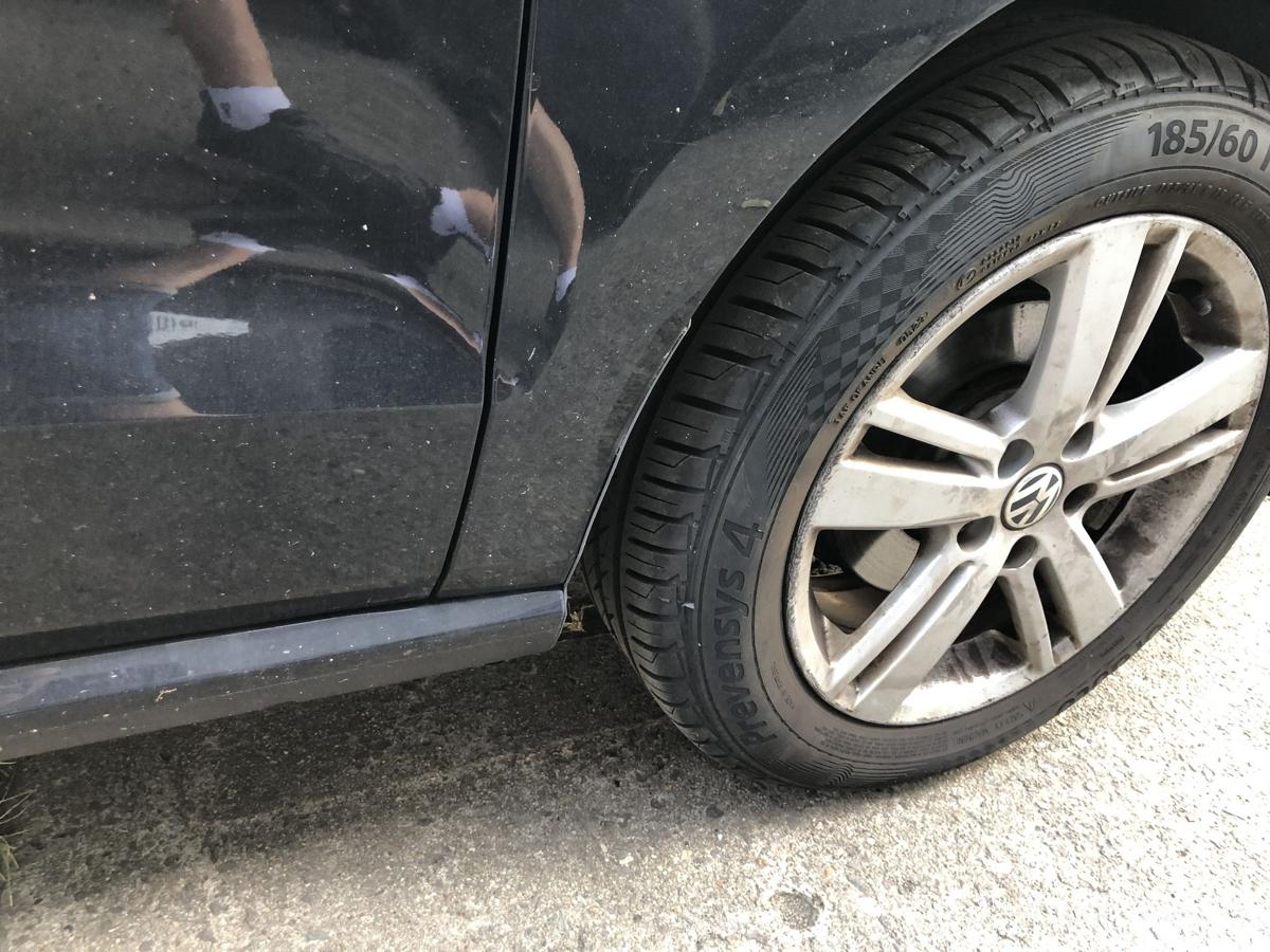 VW Polo 6R Kotflügel vorn rechts Beifahrerseite LC9X Deep Black Perl