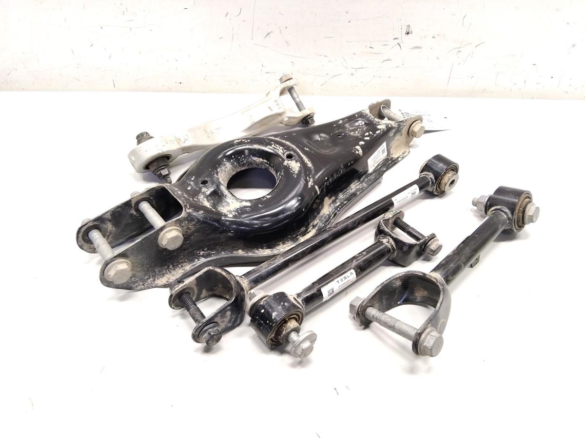 Tesla Model Y original Satz Querlenker Hinterachse 5 St&uuml;ck Bj.2022