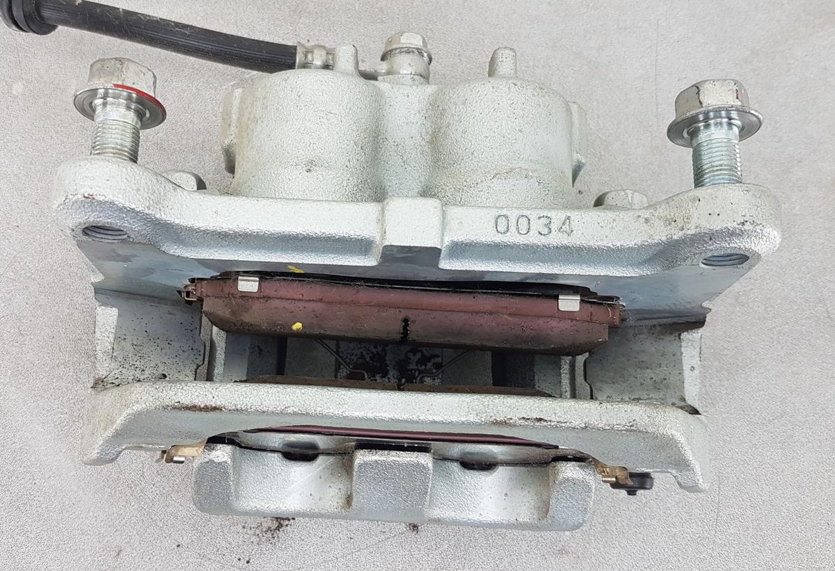 Mitsubishi Eclipse Cross Bremssattel vorn links Bj2023 2,4 72kw 4WD Allrad