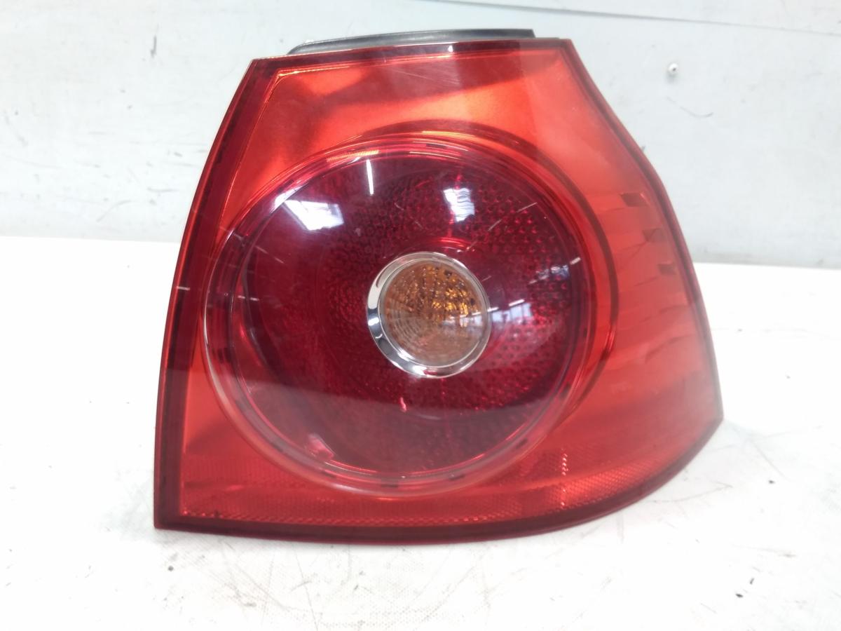 VW Golf 5 1K original Rückleuchte Schlussleuchte rechts aussen Fließheck BJ2007