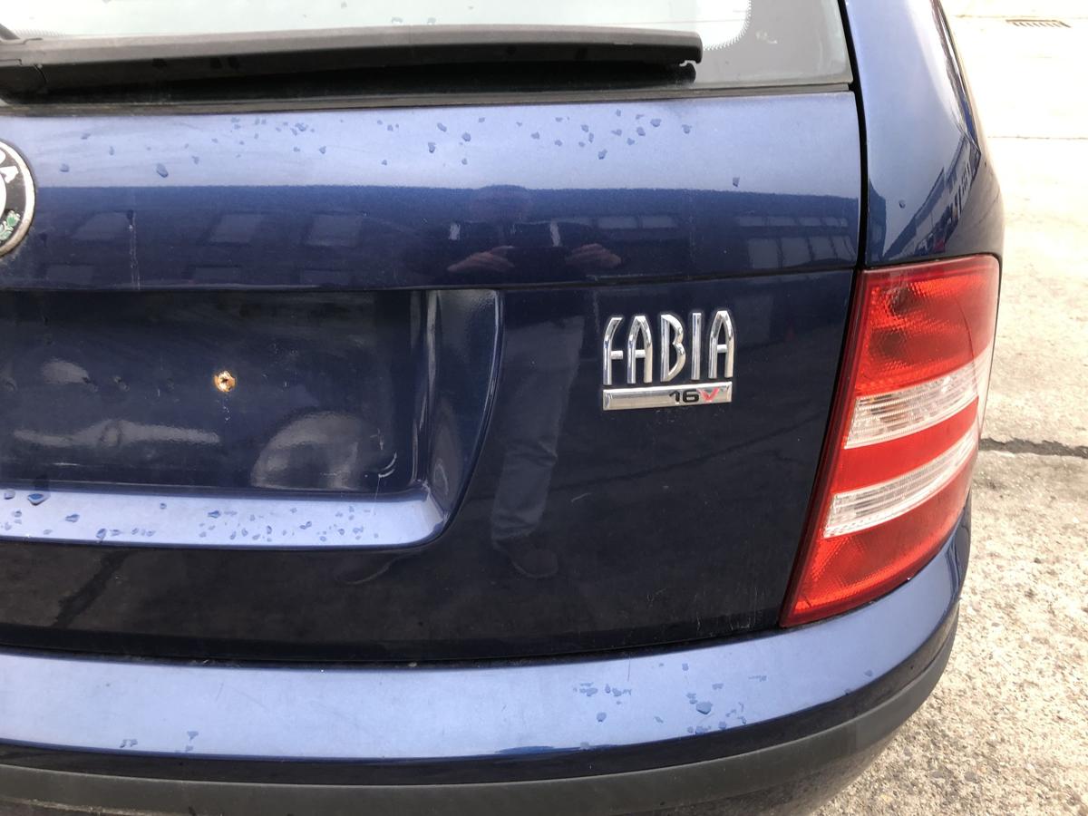 Skoda Fabia 6Y Combi Heckklappe mit Heckschiebe Kombi LF5Q Storm Blau Metallic