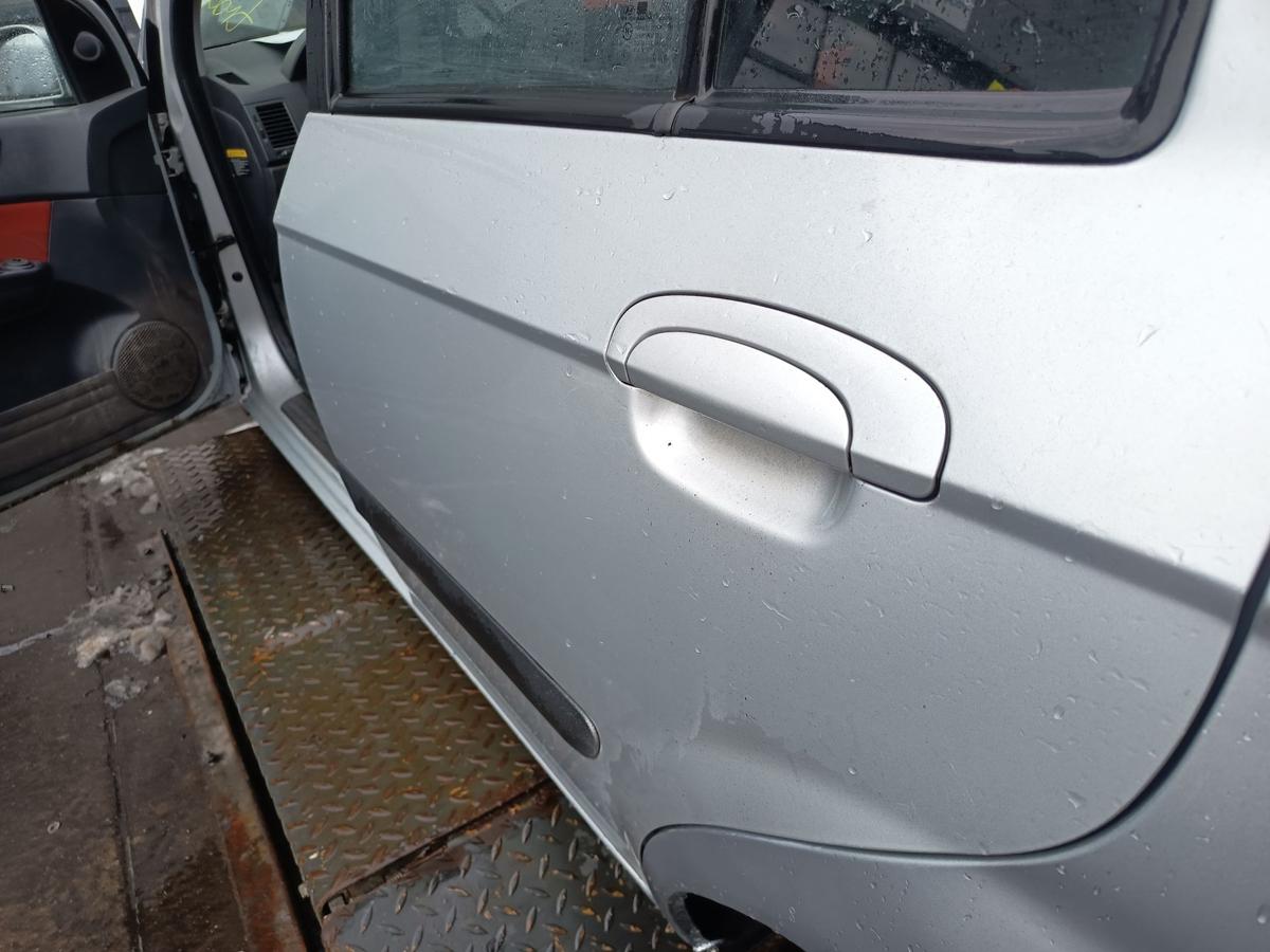 Hyundai Getz original T&uuml;r hinten links Fond 5S Space silver Bj 2005