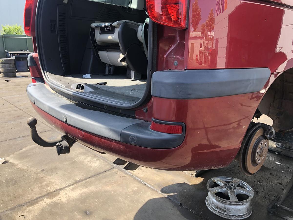 Peugeot 807 original Stoßstange Fänger hinten/Heck KKQ Tiefrot Bj 2004