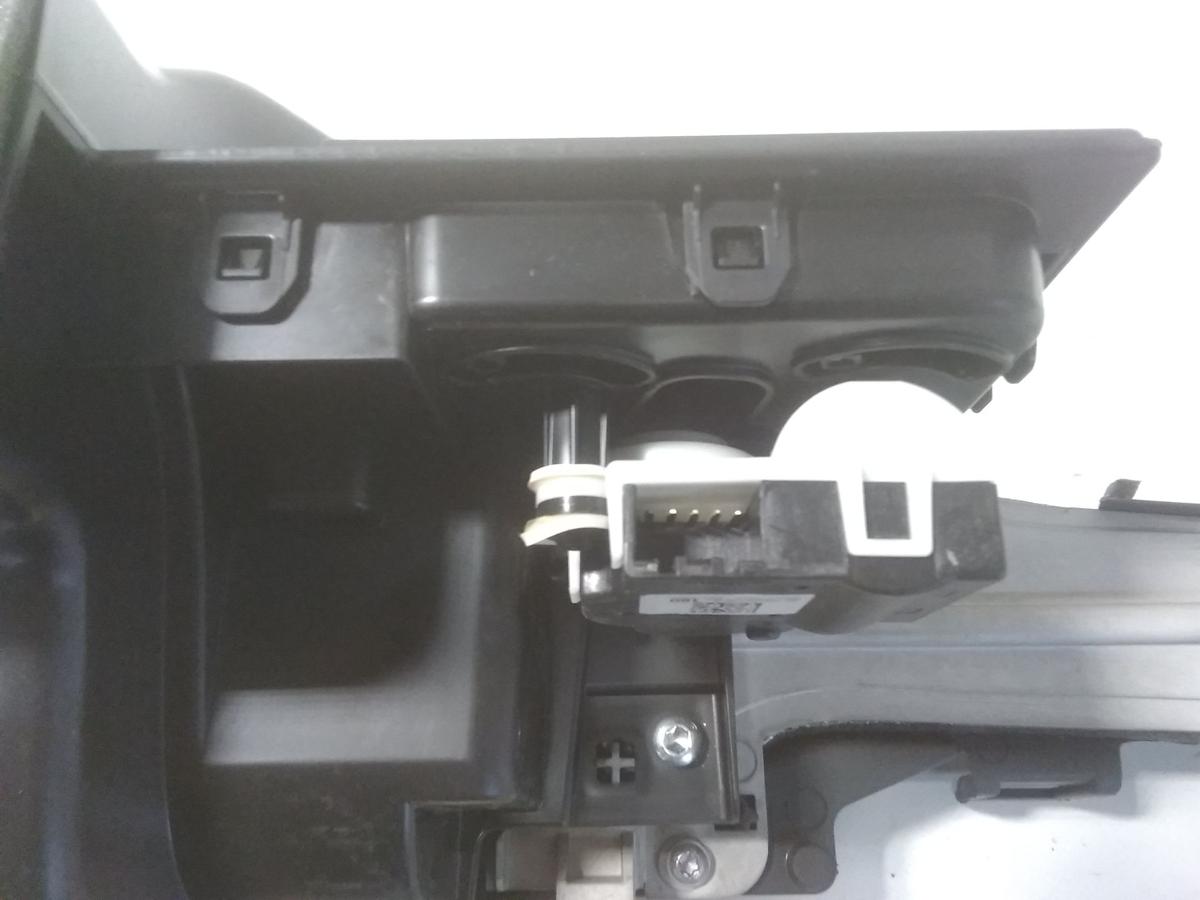 Tesla Model S 2.Facelift original Kombiinstrument Armatur 1562948-70-D Bj.2023