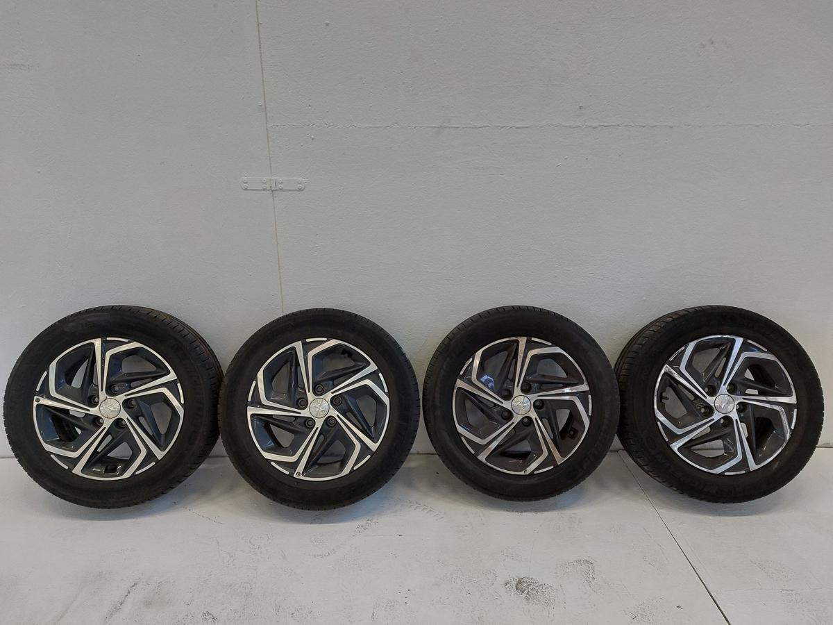 Hyundai i30 PD Komplettradsatz Alu 6.5x16 ET50 Reifen Sommer Michelin 205/55 R16