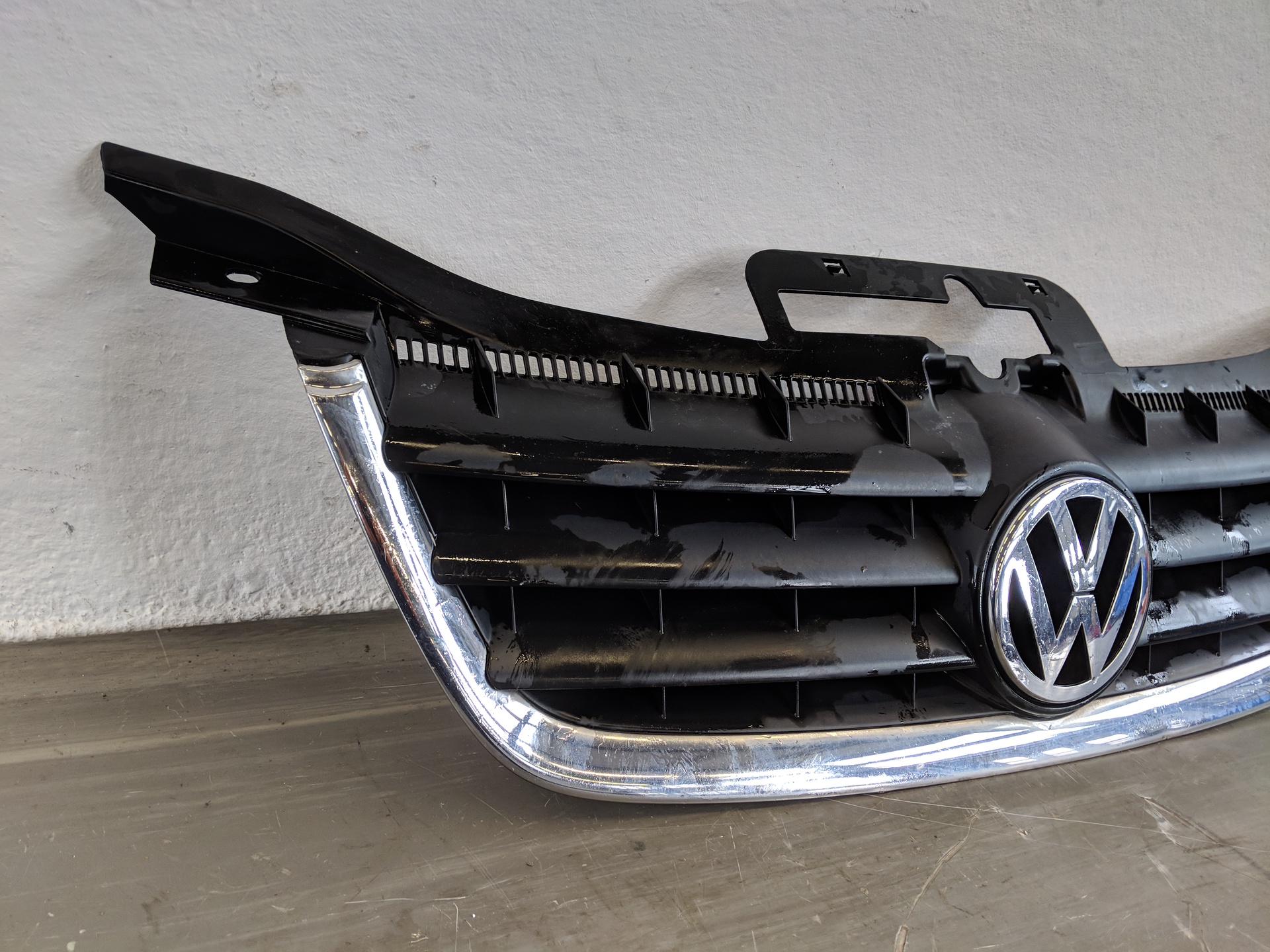 VW Touran 1T Bj 03 Kühlergrill Frontgrill Grill bis Bj 2006 1T0853651