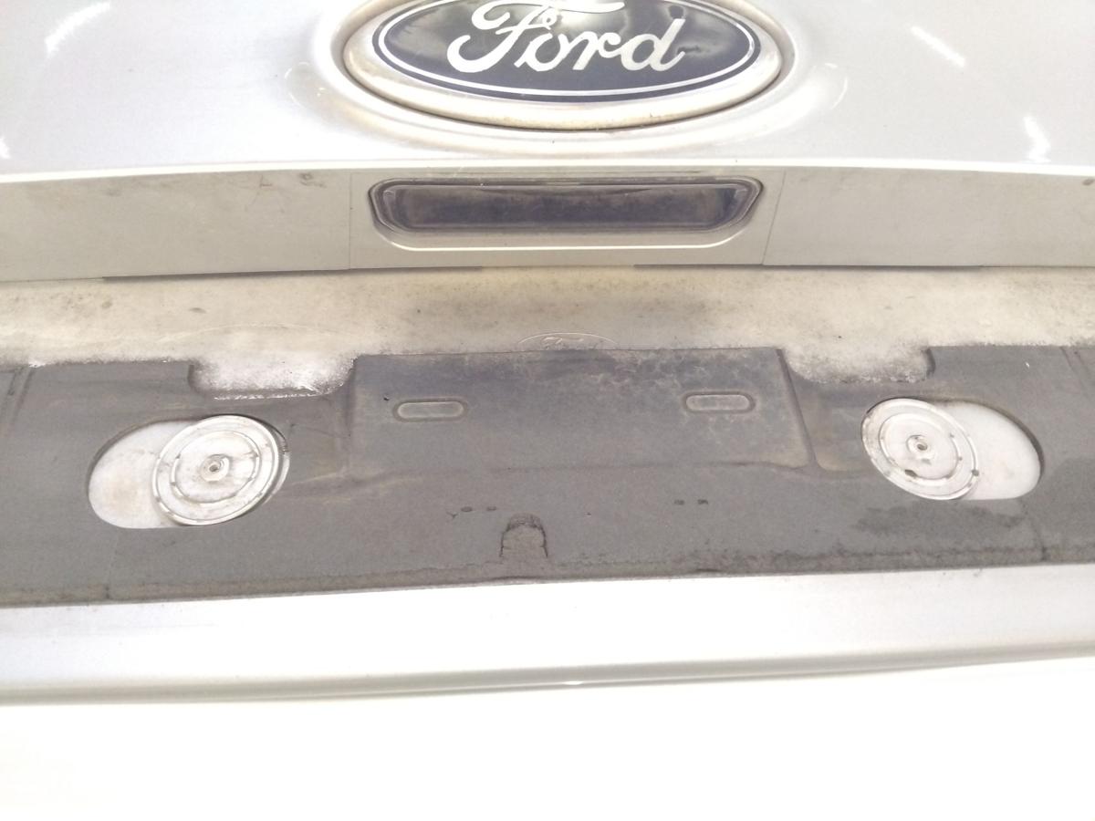 Ford Focus 3 DYB Kombi Heckklappe Polarsilber mit Scheibe BJ2011 Turnier