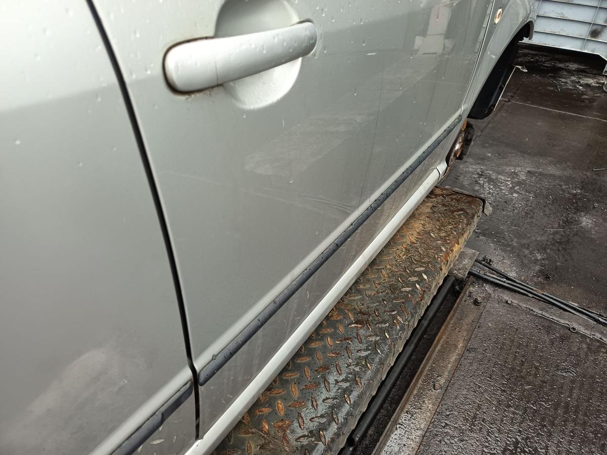 Skoda Fabia I 6Y original T&uuml;r vorn rechts Beifahrer F7T Diamantsilber Bj 2005