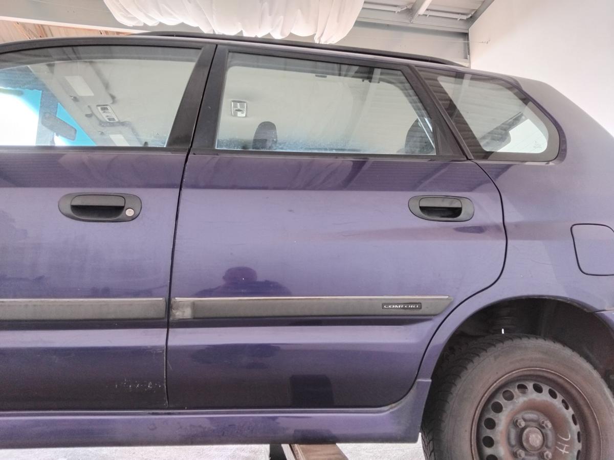 Mitsubishi Space Star DG0 Tür hinten links dunkelblaumet. BJ2003