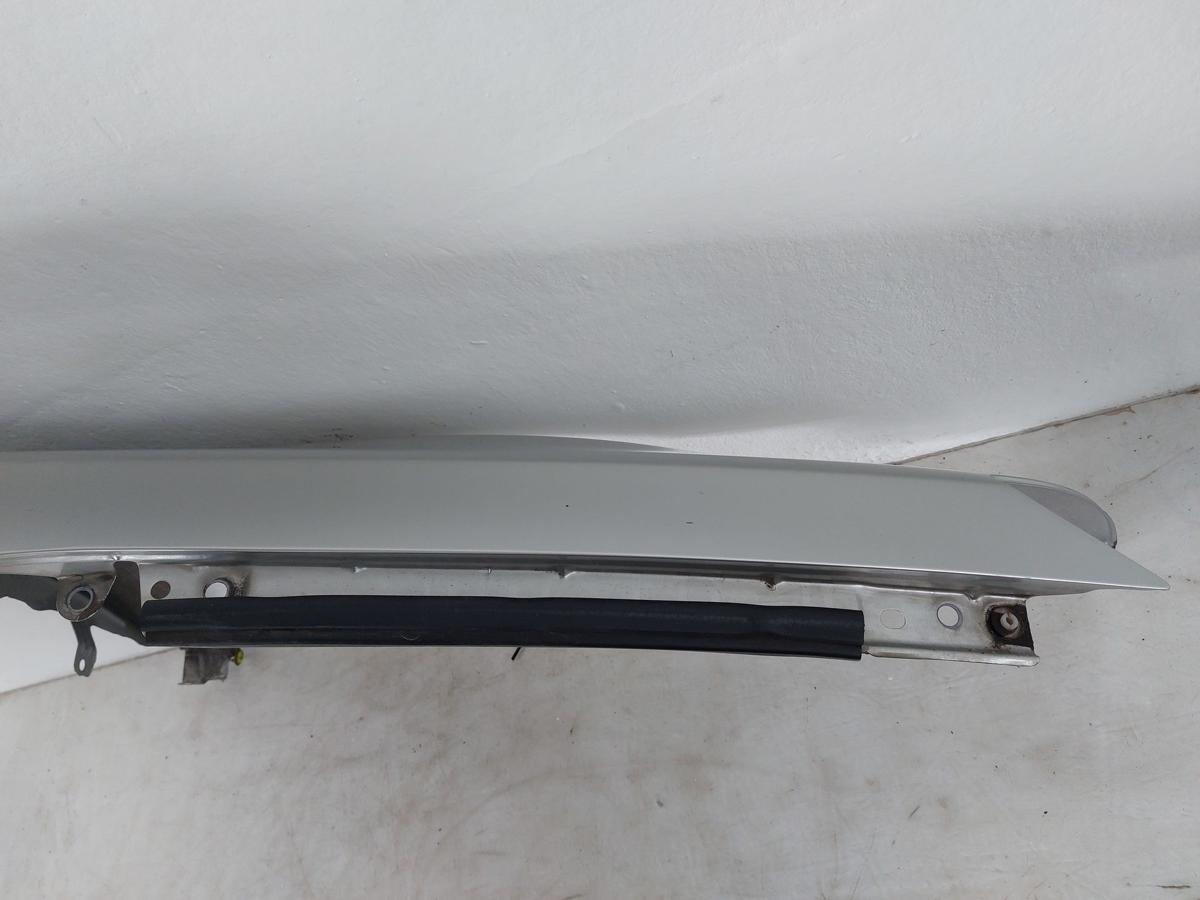 Toyota Avensis T25 Kotflügel Fender Seitenwand vorn links 1C0 Radiant Silver Met