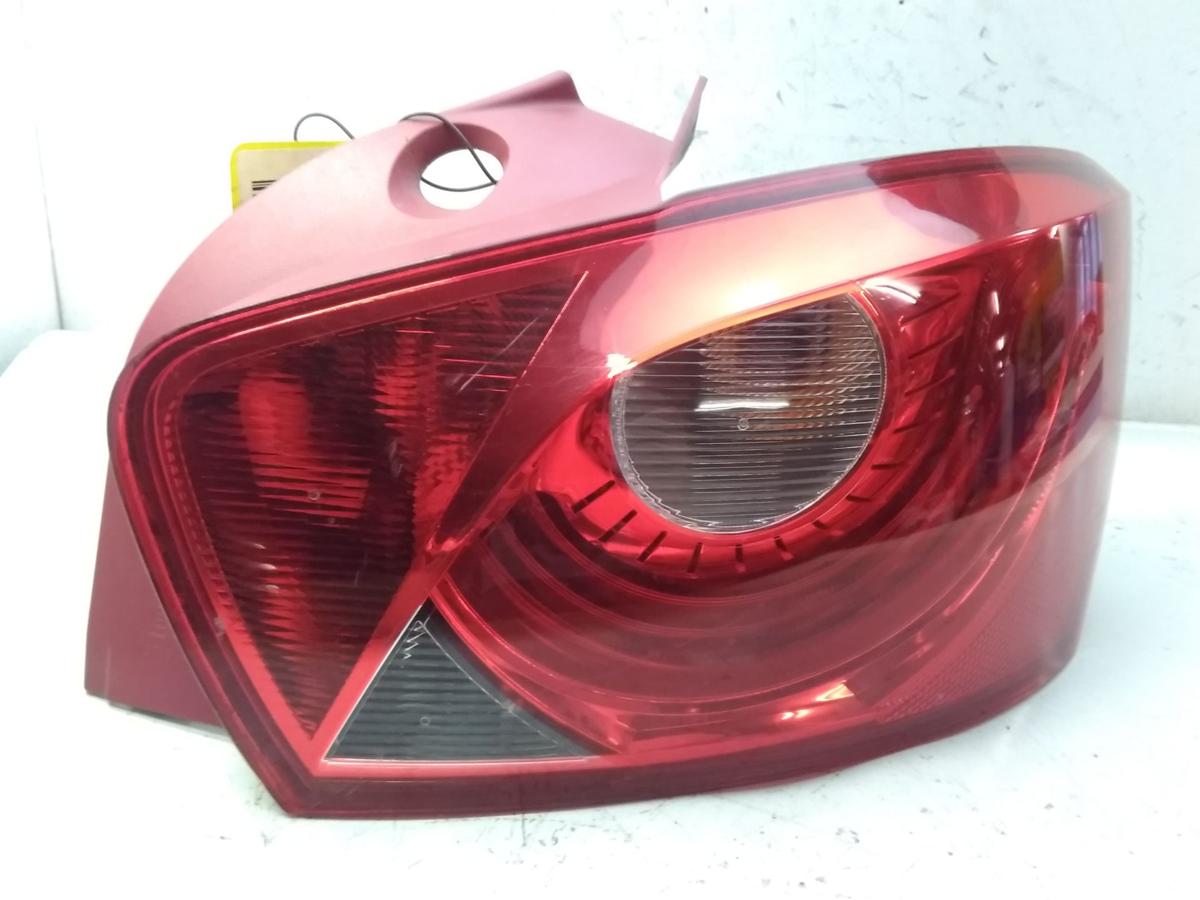 Seat Ibiza 6J BJ2012 Rückleuchte Schlussleuchte rechts
