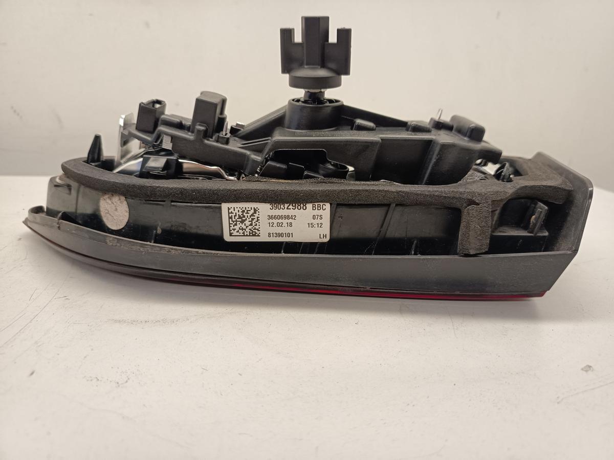 Opel Astra K Schr&auml;gheck original R&uuml;ckleuchte links innen vor Facelift Bj 2018