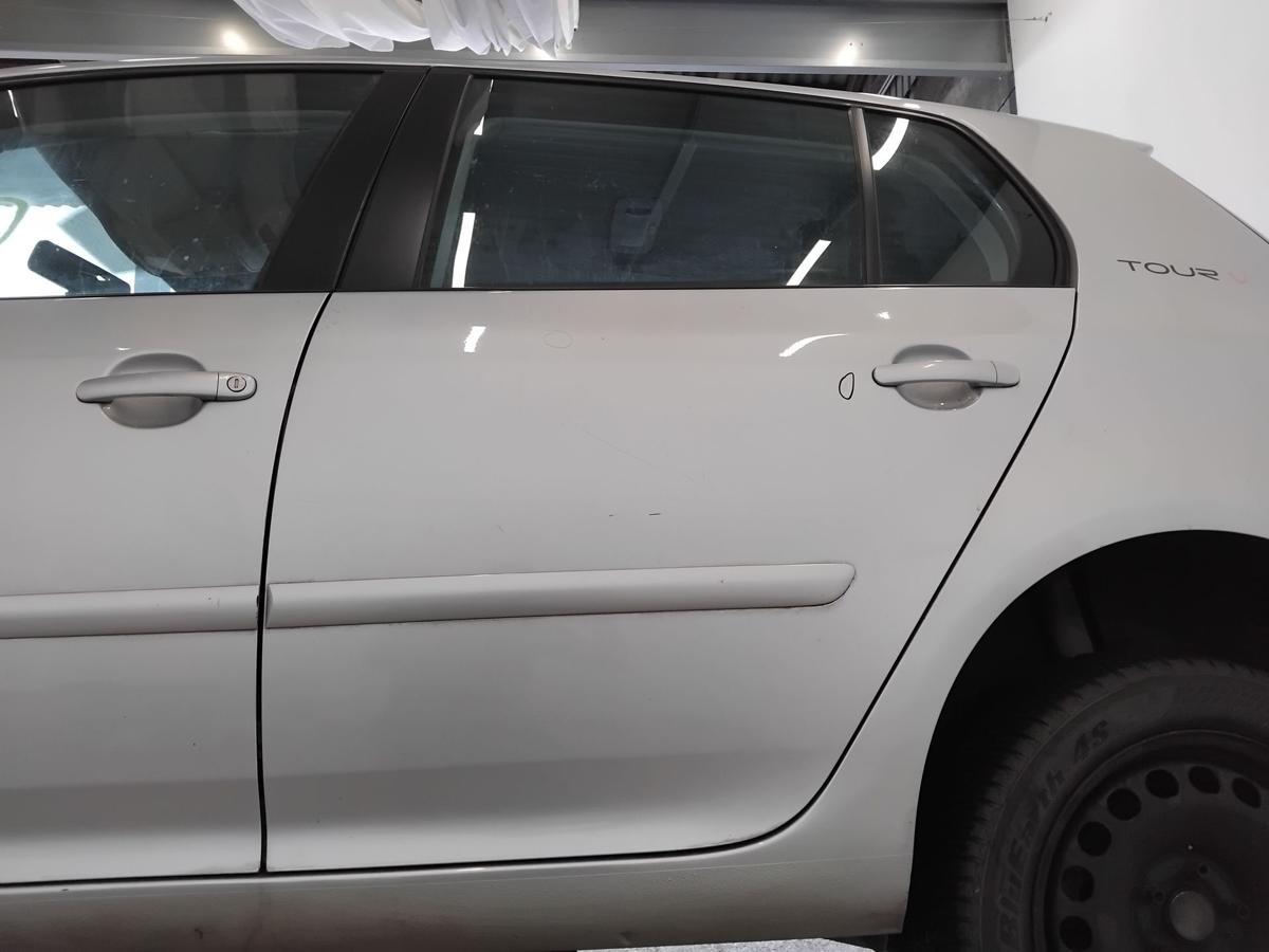 VW Golf 5 1K T&uuml;r hinten links LA7W reflexsilber 5-t&uuml;rig Flie&szlig;heck BJ2007