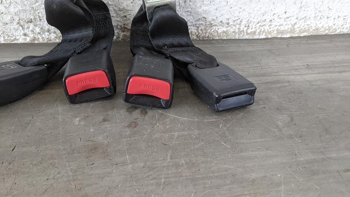 Mazda 6 GH Gurtschlösser Rückbank links rechts Gurtschloss