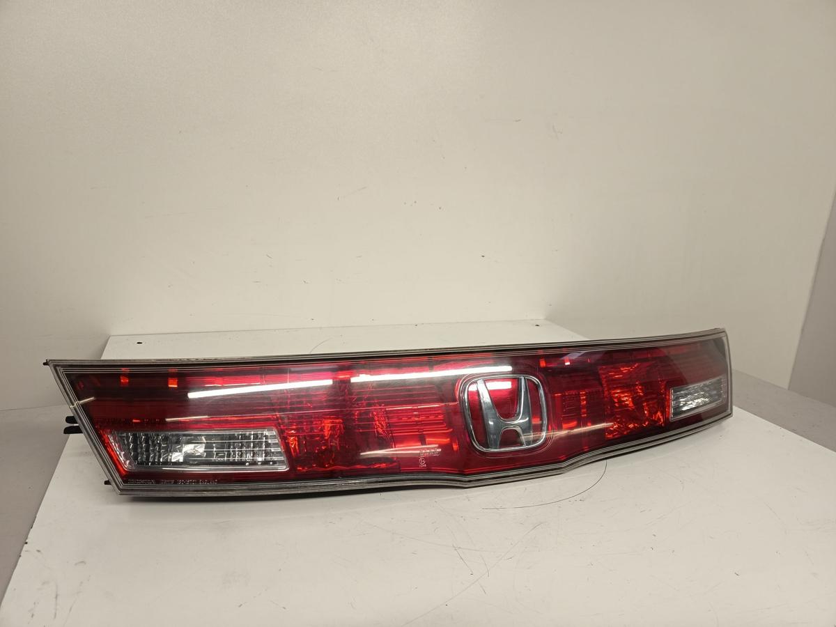 Honda Civic VIII FN orig Heckblende mit Heckklappengriff Bj 2008