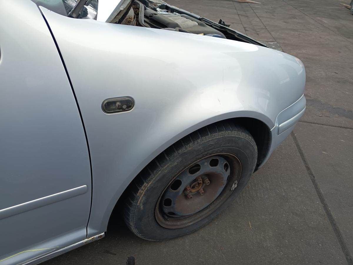 VW Golf IV original Kotfl&uuml;gel rechts LB7Z Satinsilber Baujahr 2000