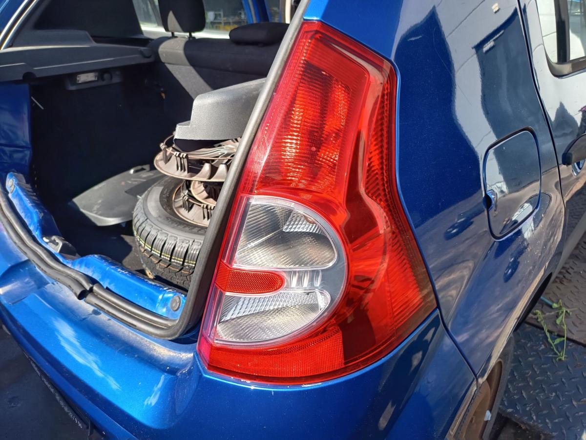 Dacia Sandero 1 BS original R&uuml;ckleuchte links Heck Schlusslicht Bj 2009