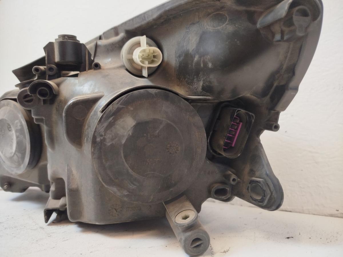 Skoda Fabia 2 II 5J ab10 Scheinwerfer rechts Halogen Linse ohne Kurvenlicht OEM