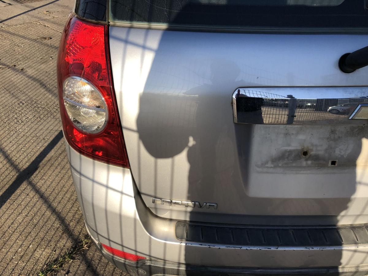 Chevrolet Captiva KLAC Heckklappe mt Scheibe Kofferklappe Heckdeckel Heckscheibe