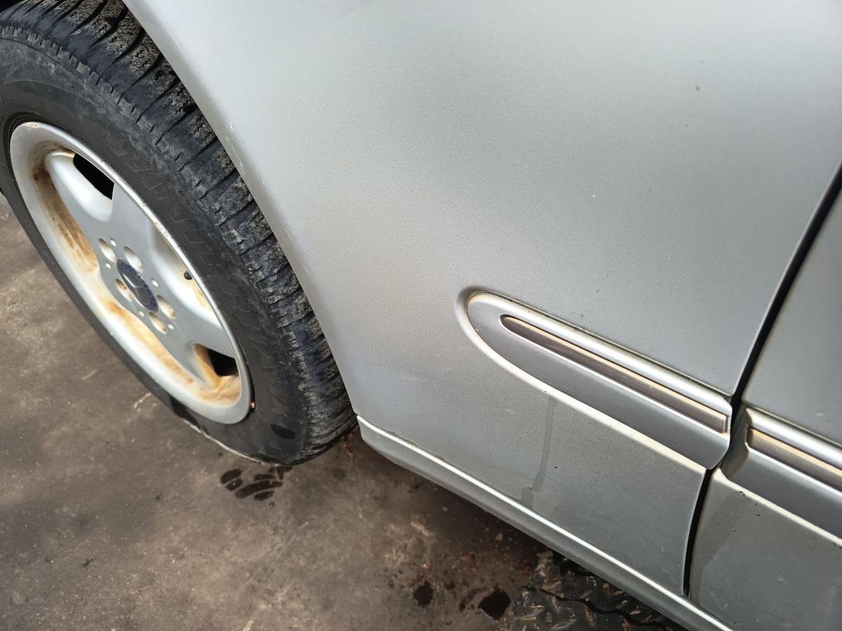 Mercedes CL203 original Kotfl&uuml;gel links Seitenteil 775 Iridiumsilber Bj 2006