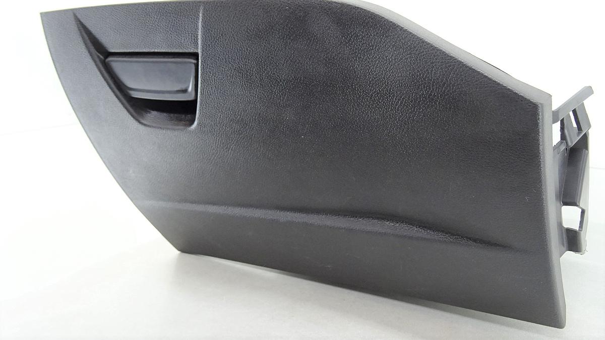 Ford Focus Handschuhfach in schwarz Bj2012 BM51A06044