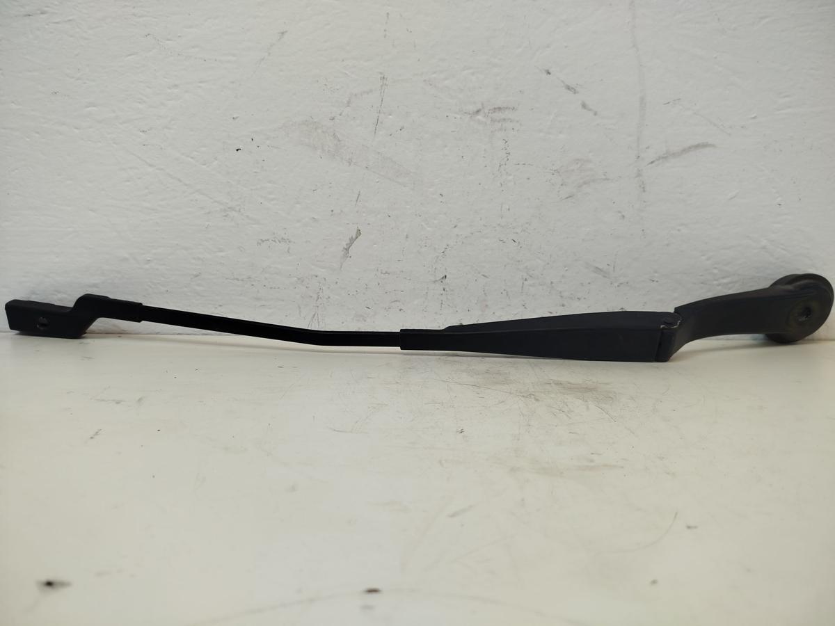 Ford Focus DYB MK3 Wischerarm vorn links Scheibenwischer Fahrerseite
