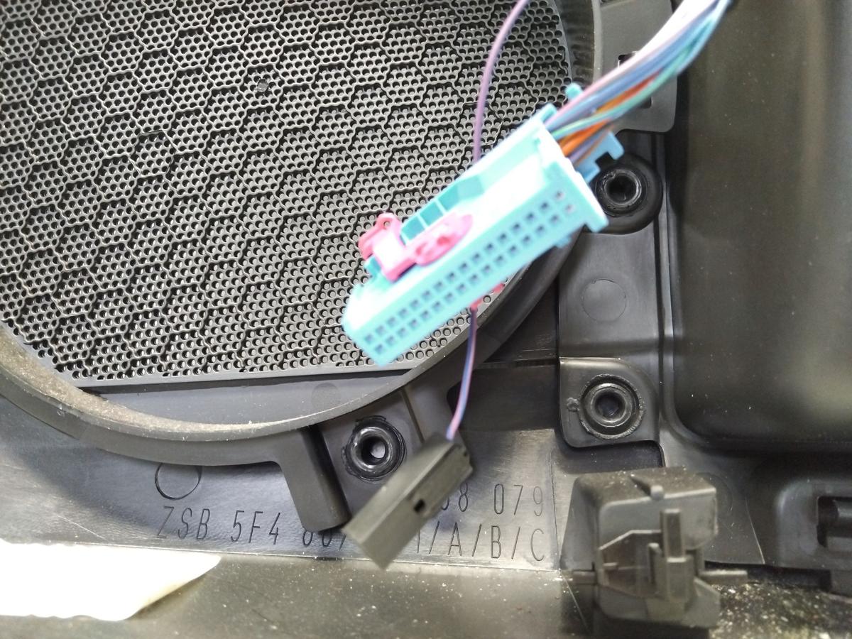 Seat Leon ST 5F original Türverkleidung vorn links 5F4867011J FGX Bj.2019