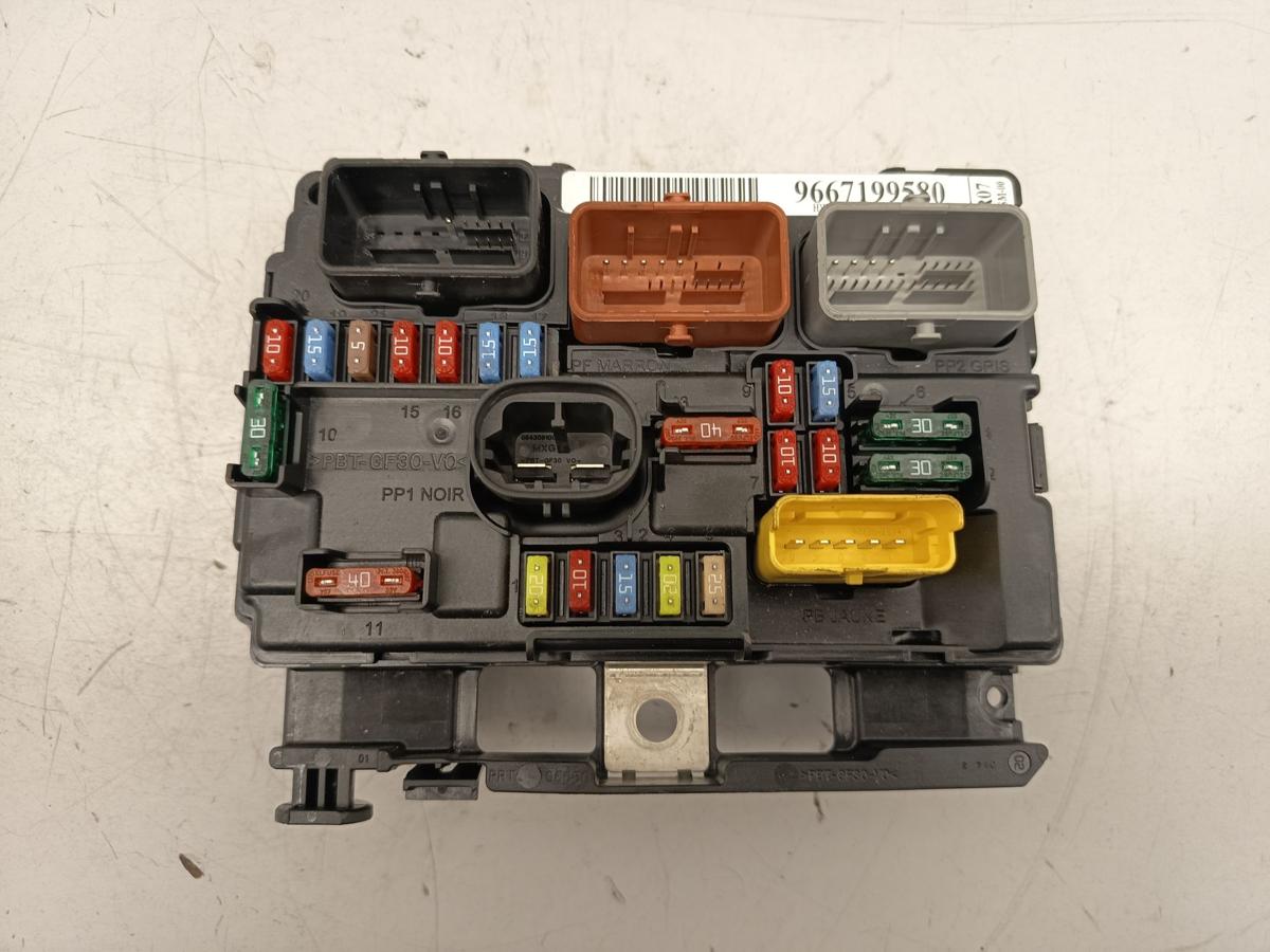 Peugeot 207 original Steuerger&auml;t Bordnetz BSM 9667199580 Baujahr 2010