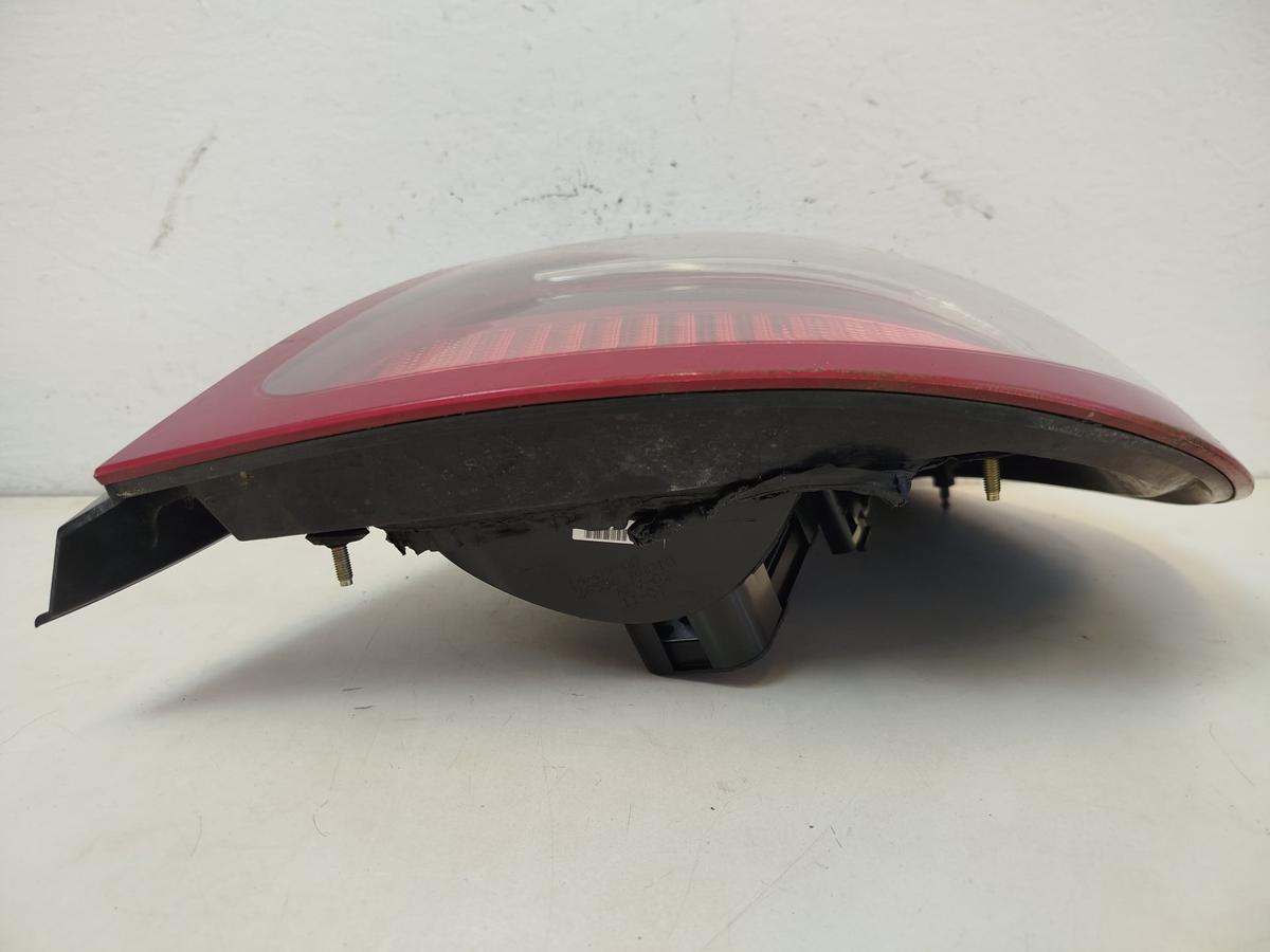 Nissan Almera N16 bis 2000 R&uuml;ckleuchte rechts R&uuml;cklicht Heckleuchte OEM