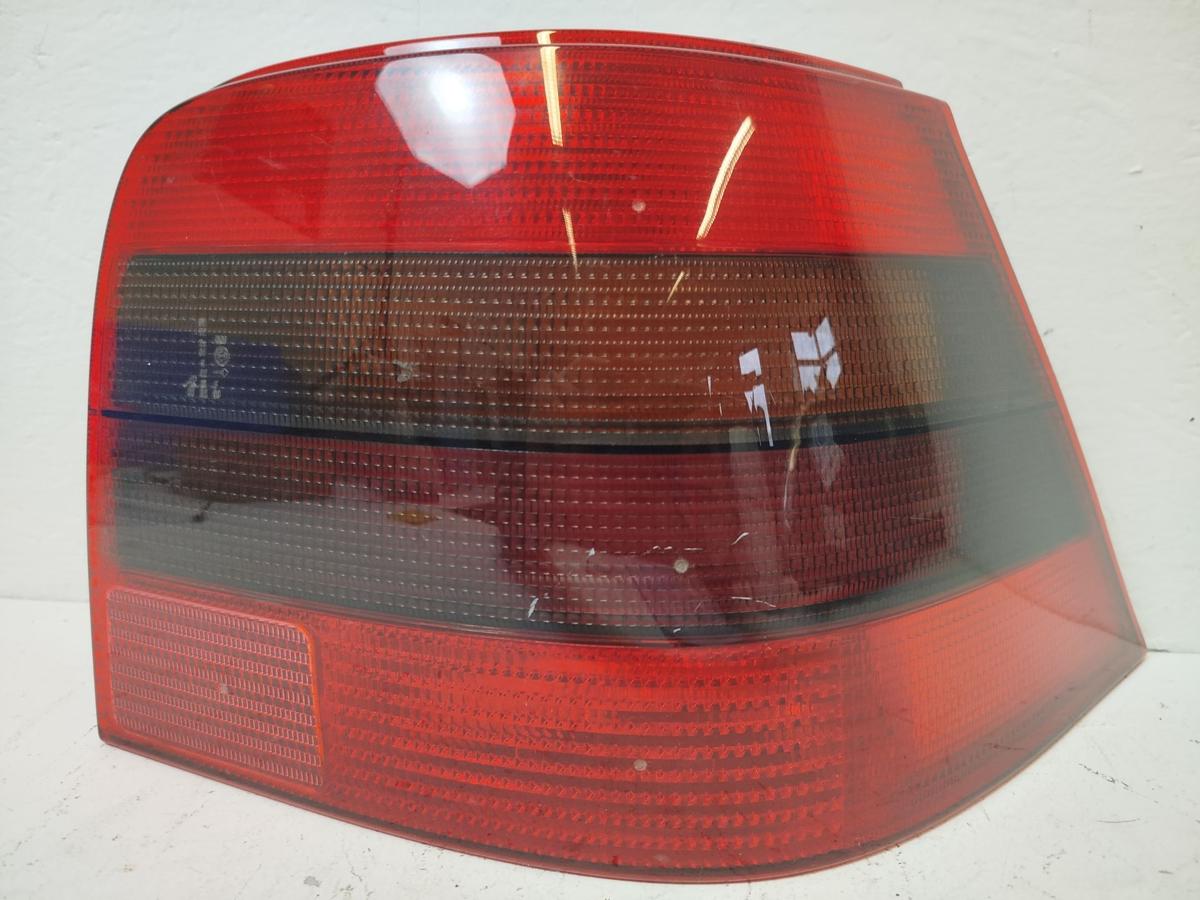 VW Golf 4 1J R&uuml;ckleuchte rechts R&uuml;cklicht Heckleuchte rot schwarz get&ouml;nt