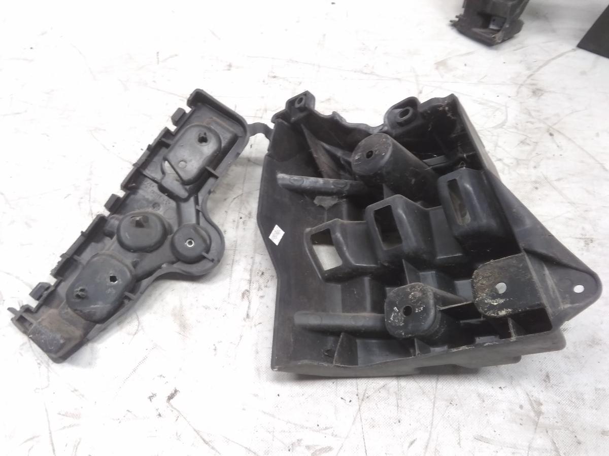 Peugeot 207 SW original Satz Sto&szlig;f&auml;ngerhalter F&uuml;hrung hinten BJ2009