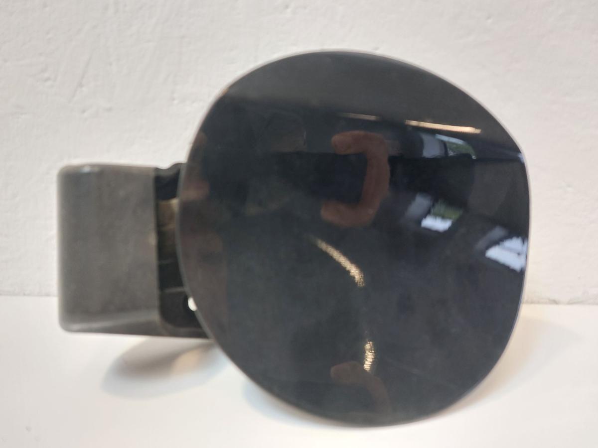Hyundai i20 PB Tankklappe Tankdeckel Tankverschluss FR Black Diamond