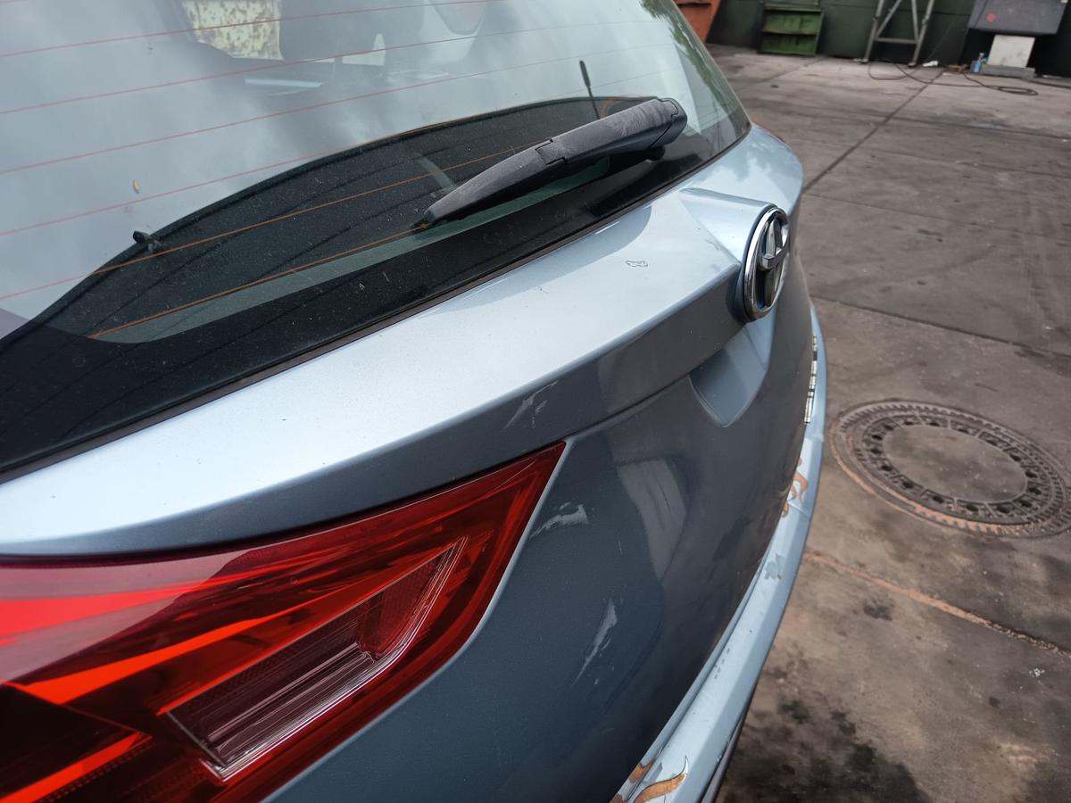 Toyota Auris E18 Limo original Heckklappe mit Scheibe 8N0 Arktisblau Bj2013